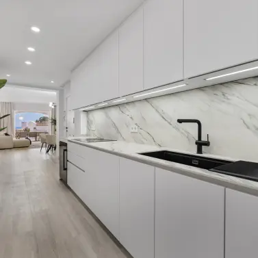 Продажа апартаментов на среднем этаже в Benahavís