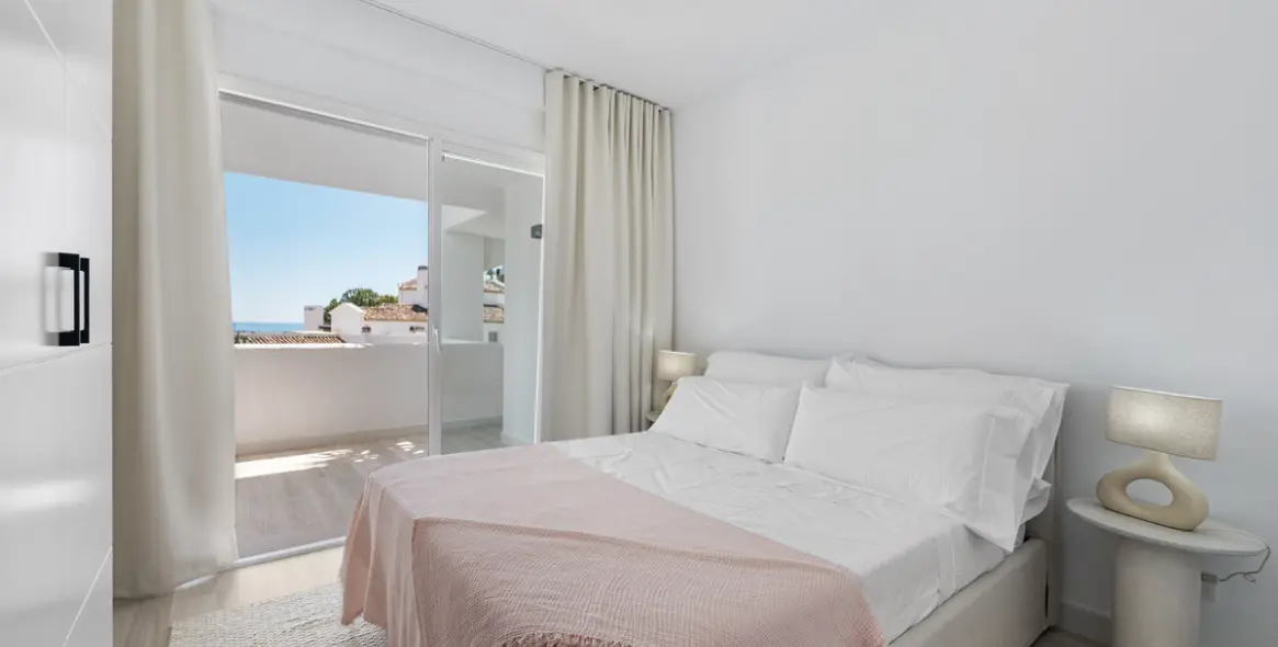 Продажа апартаментов на среднем этаже в Benahavís 20