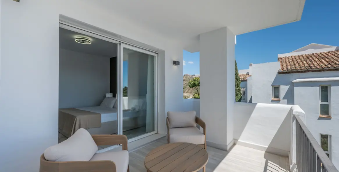 Продажа апартаментов на среднем этаже в Benahavís 30