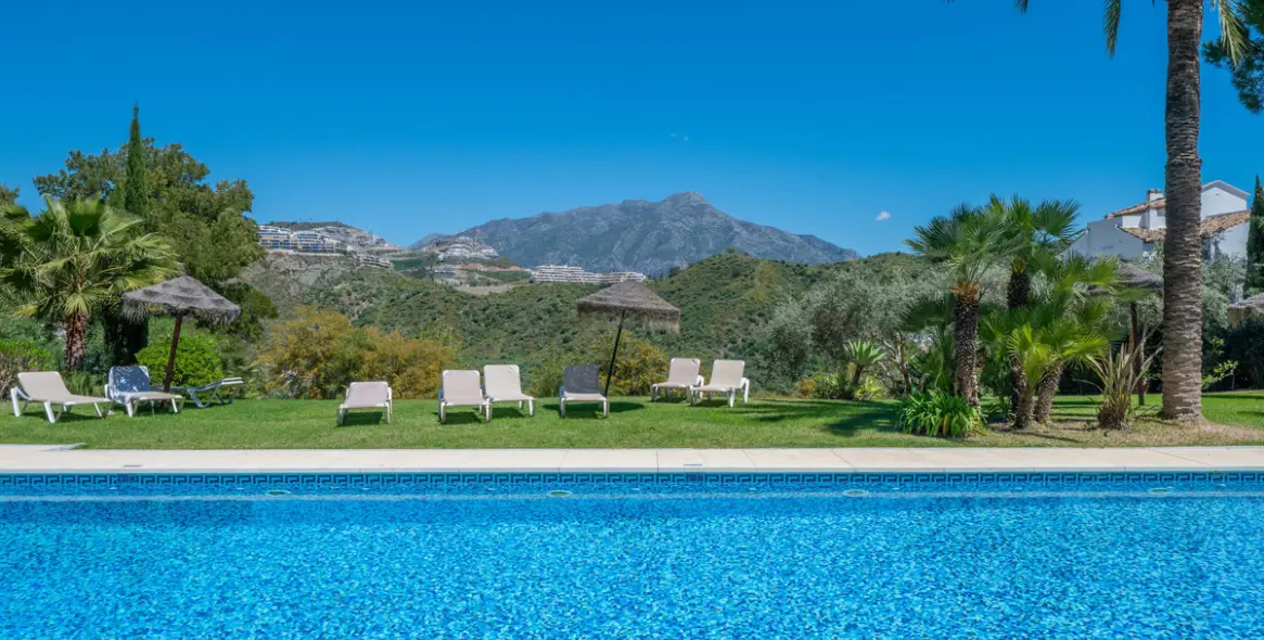 Продажа апартаментов на среднем этаже в Benahavís 31