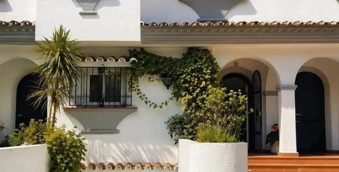 Продажа таунхауса в Cabopino 1