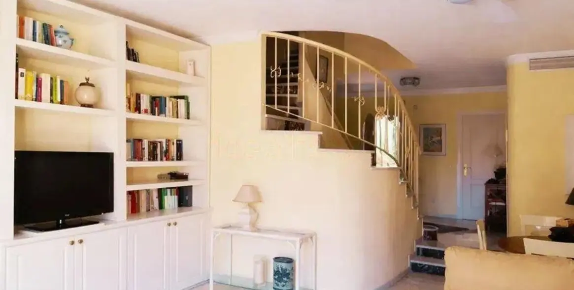 Продажа таунхауса в Cabopino 4