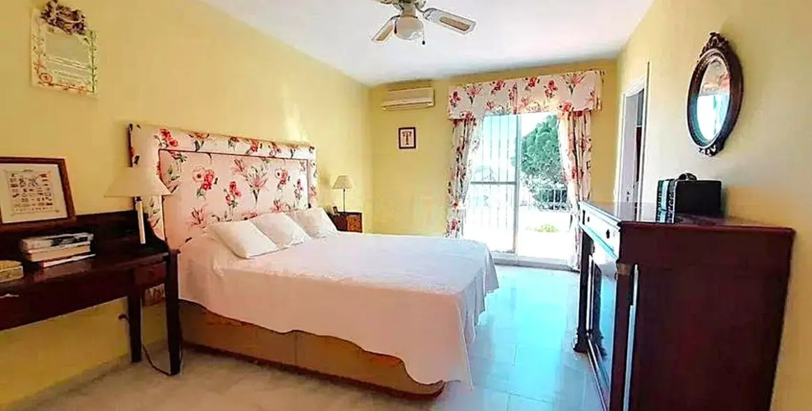 Продажа таунхауса в Cabopino 14