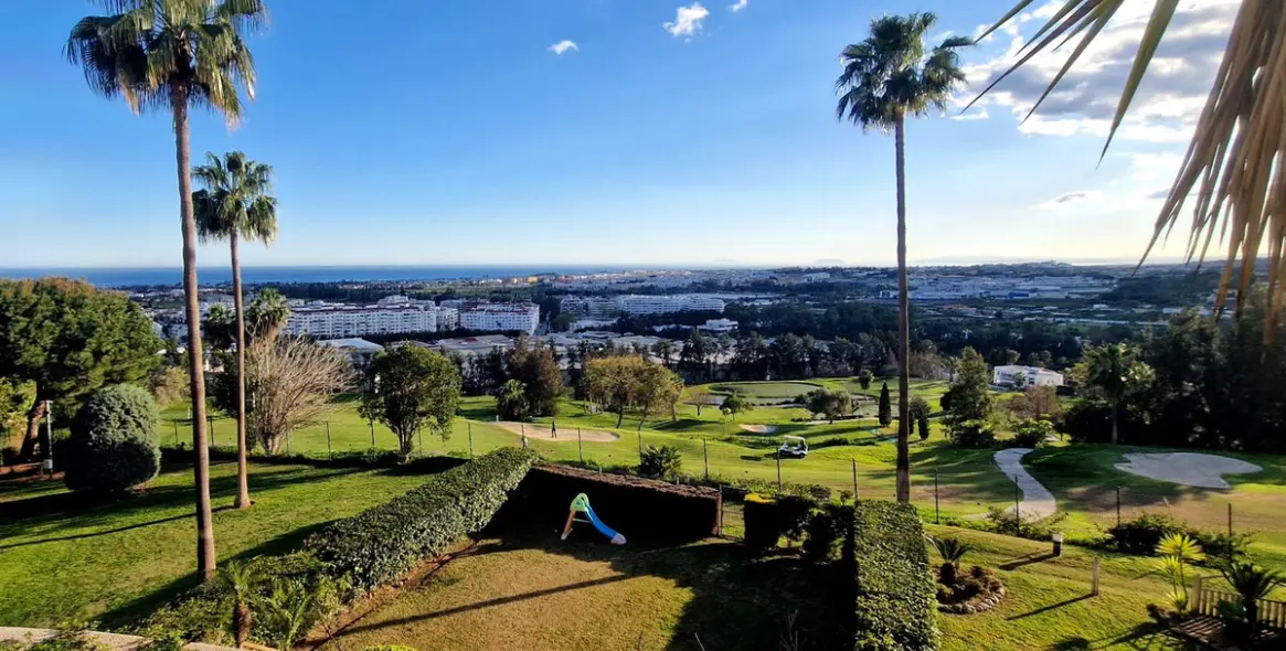 Продажа апартаментов на среднем этаже в Marbella 2