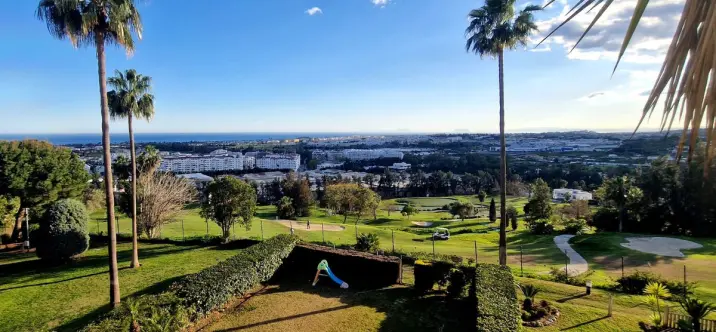 Продажа апартаментов на среднем этаже в Marbella 1