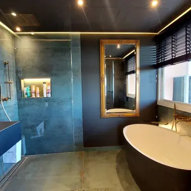 Продажа апартаментов на среднем этаже в Marbella