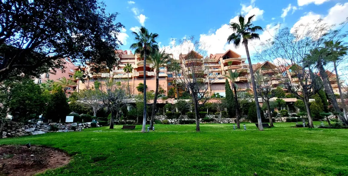 Продажа апартаментов на среднем этаже в Marbella 7