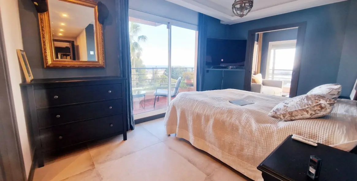 Продажа апартаментов на среднем этаже в Marbella 13