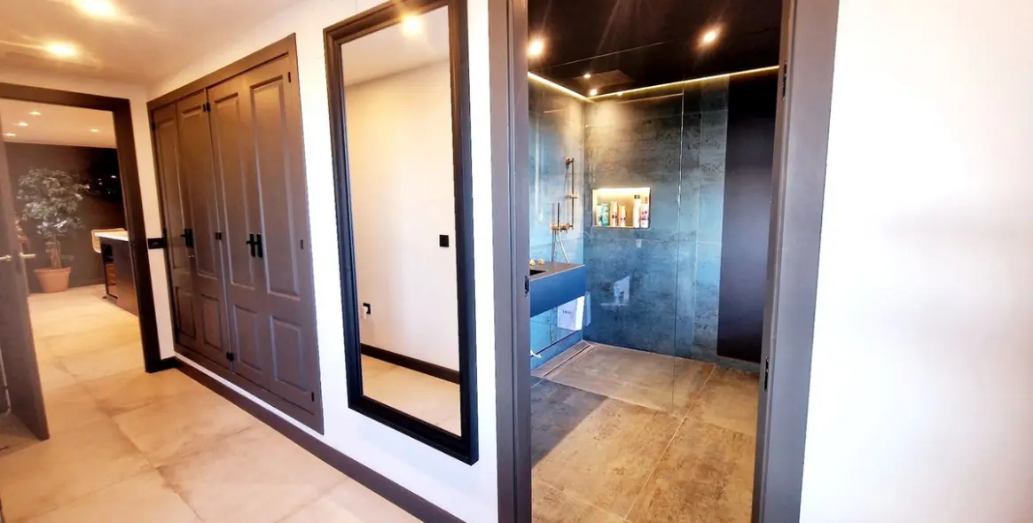 Продажа апартаментов на среднем этаже в Marbella 23