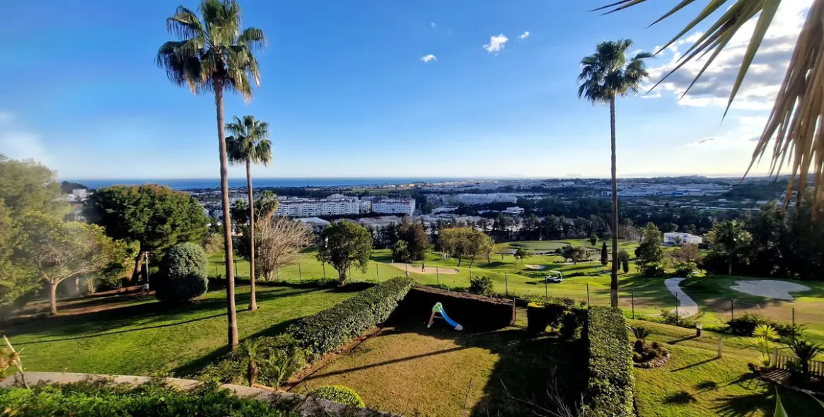 Продажа апартаментов на среднем этаже в Marbella 25