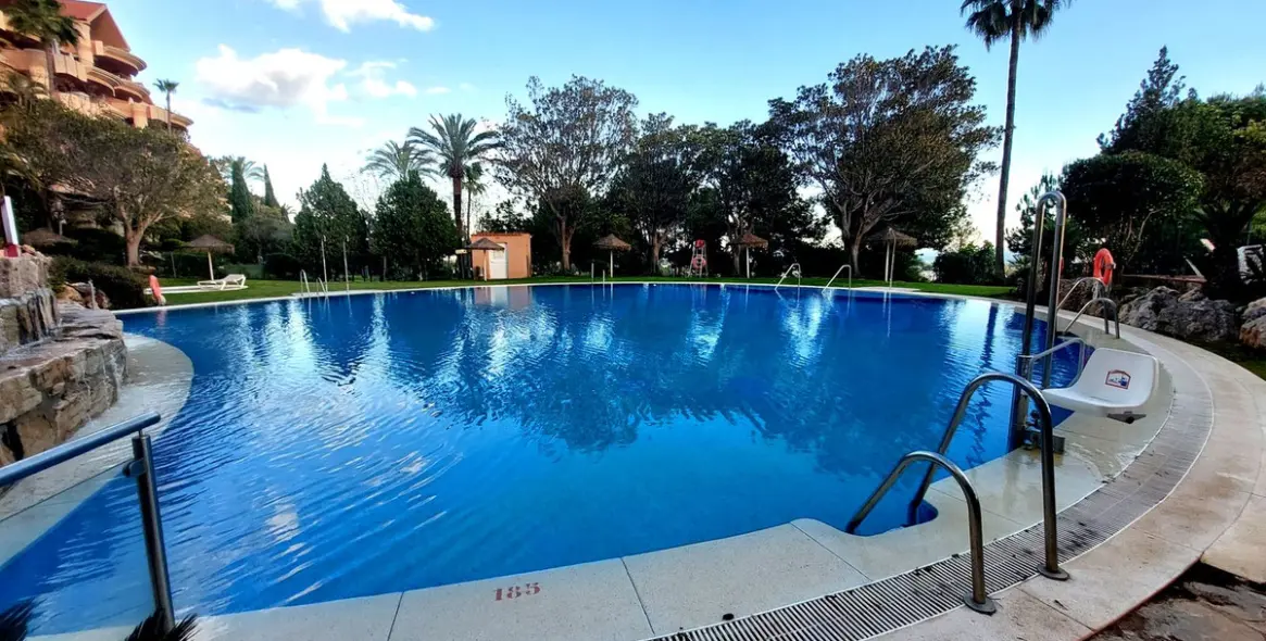 Продажа апартаментов на среднем этаже в Marbella 27