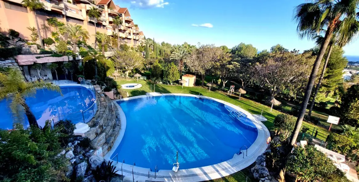 Продажа апартаментов на среднем этаже в Marbella 28