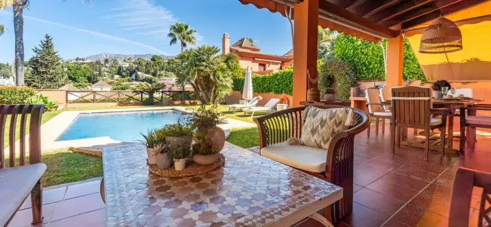 Продажа  отдельно стоящей виллы в Mijas Costa 1