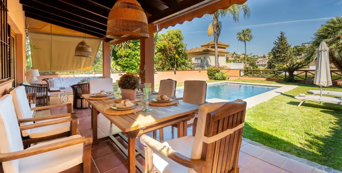 Продажа  отдельно стоящей виллы в Mijas Costa 6