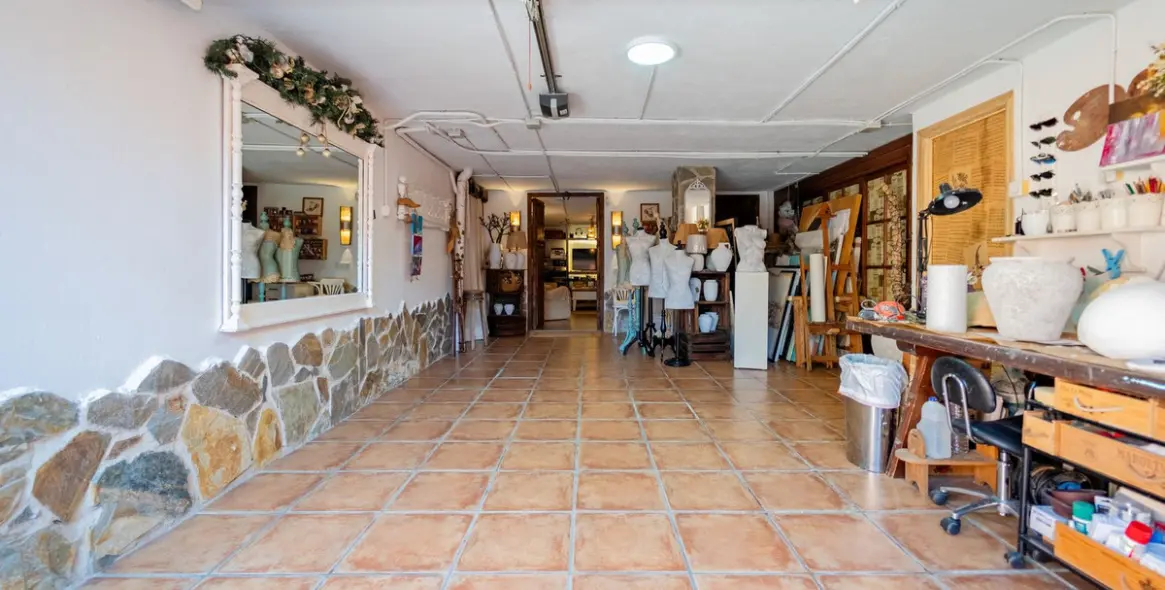 Продажа  отдельно стоящей виллы в Mijas Costa 65