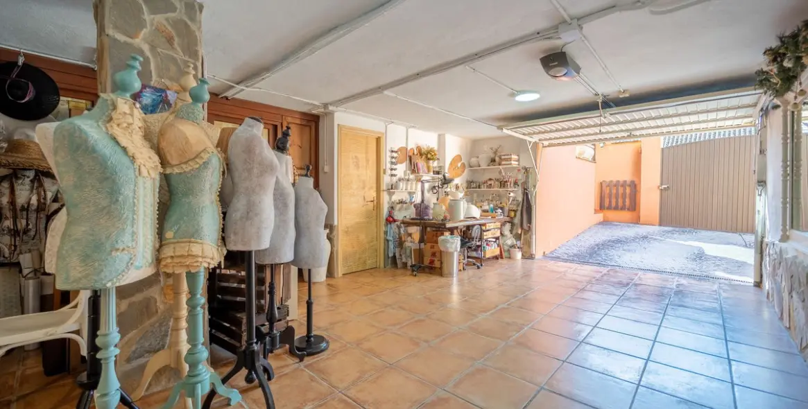 Продажа  отдельно стоящей виллы в Mijas Costa 68