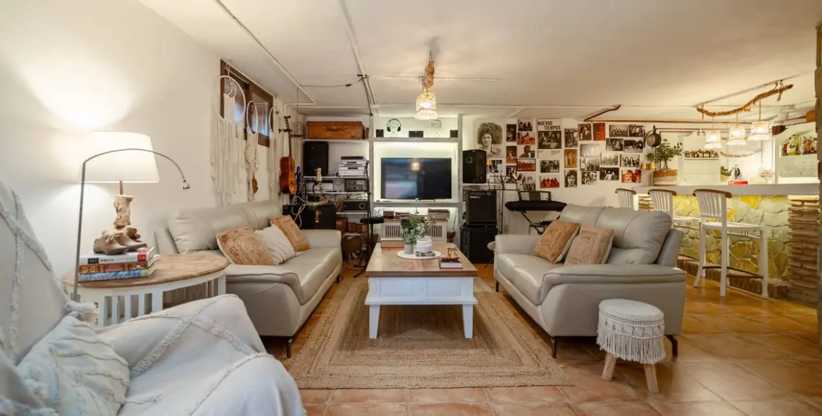 Продажа  отдельно стоящей виллы в Mijas Costa 70