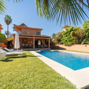 Venta de villa independiente en Mijas Costa