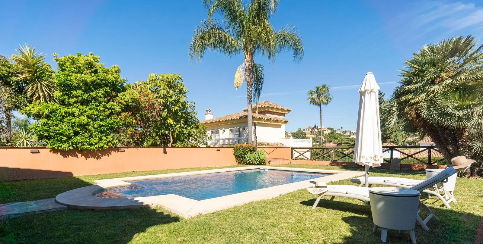 Venta de villa independiente en Mijas Costa 12