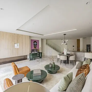 Продажа апартаментов на первом этаже в The Golden Mile