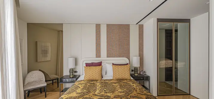 Продажа апартаментов на первом этаже в The Golden Mile 2