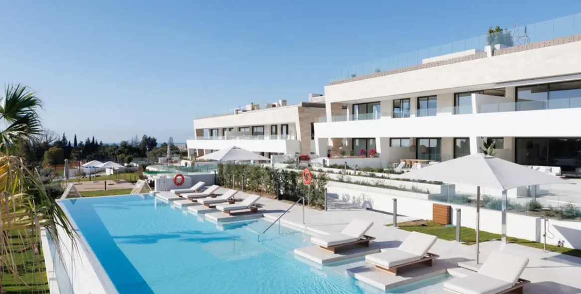 Продажа апартаментов на первом этаже в The Golden Mile 20