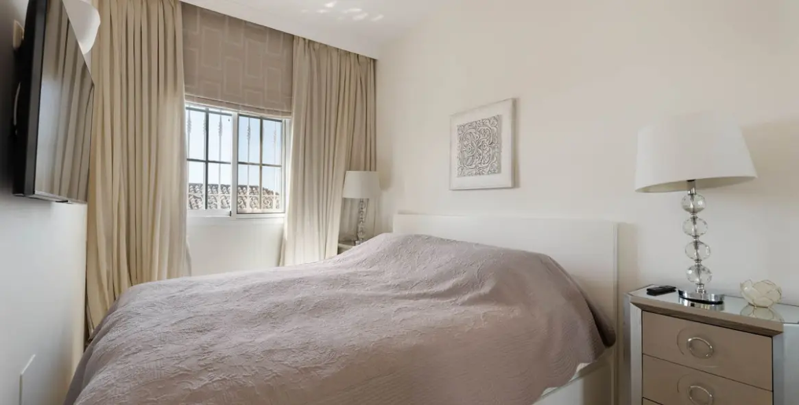 Venta de villa independiente en Elviria 37