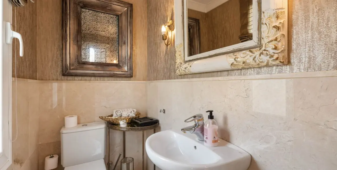 Venta de villa independiente en Elviria 39