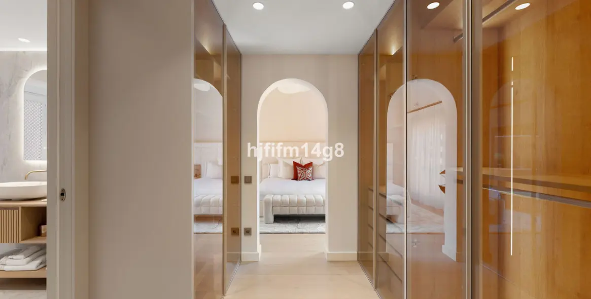 Продажа двухуровневого пентхауса в Estepona 11