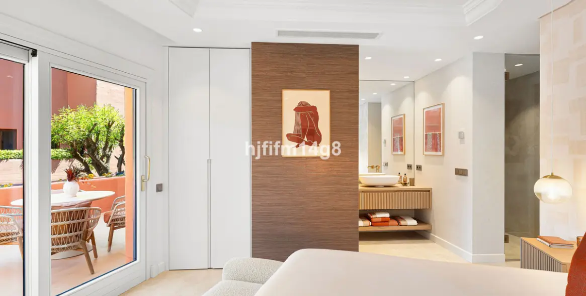 Продажа двухуровневого пентхауса в Estepona 22