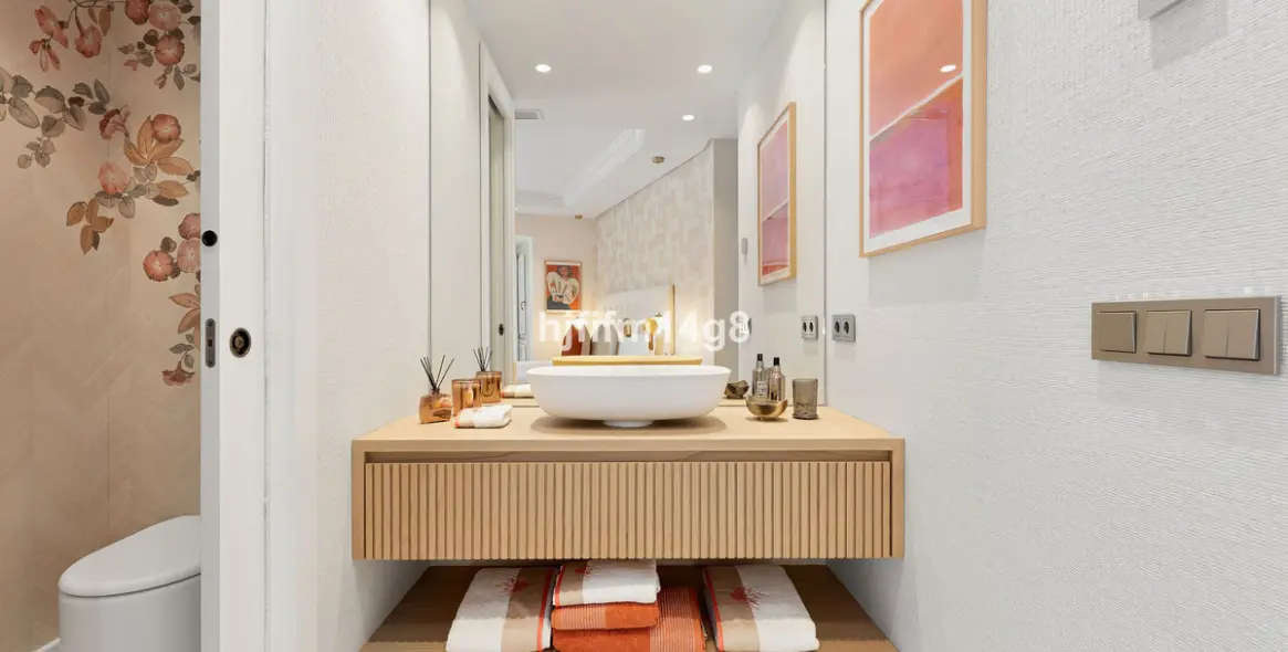 Продажа двухуровневого пентхауса в Estepona 23