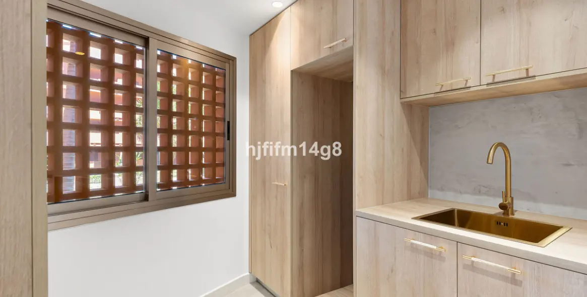 Продажа двухуровневого пентхауса в Estepona 31