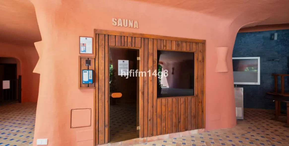 Продажа двухуровневого пентхауса в Estepona 42