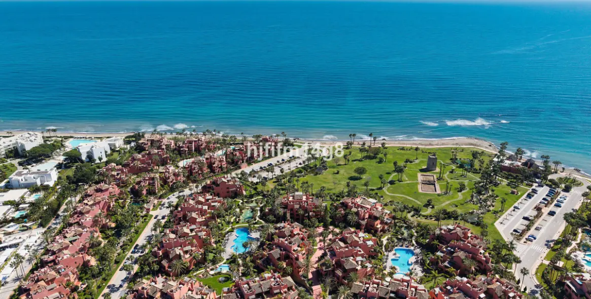 Продажа двухуровневого пентхауса в Estepona 63