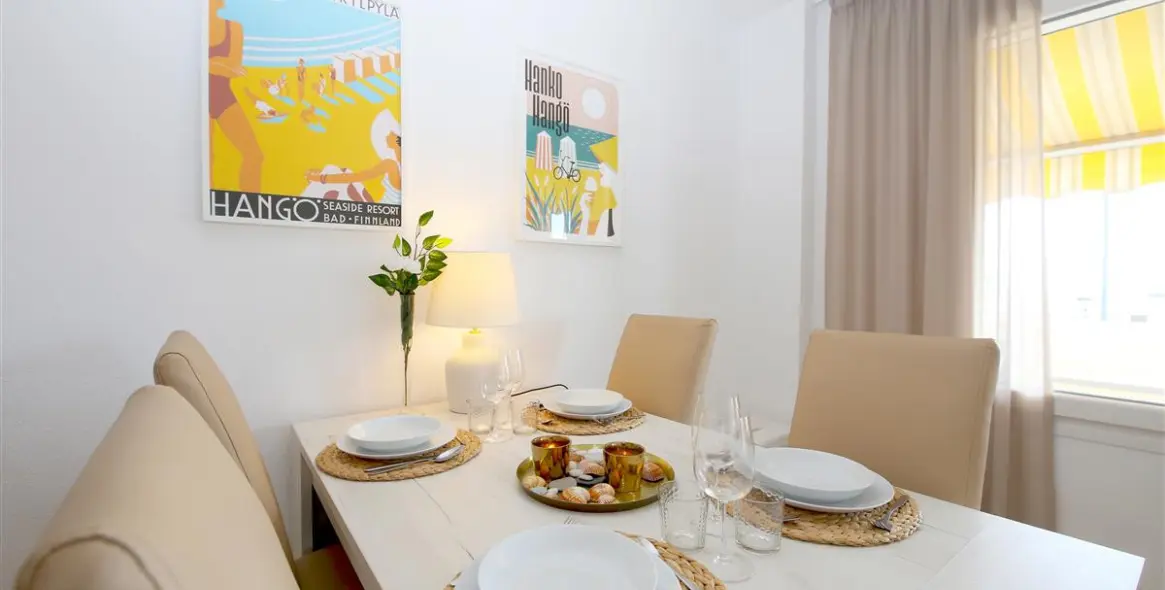 Short-term rent of middle floor apartment in Estepona 13