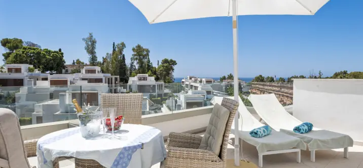 Alquiler a largo plazo de casa pareada en The Golden Mile 0