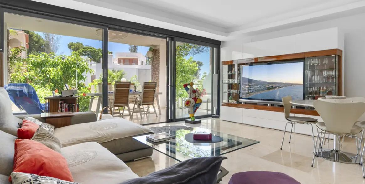 Alquiler a largo plazo de casa pareada en The Golden Mile 2