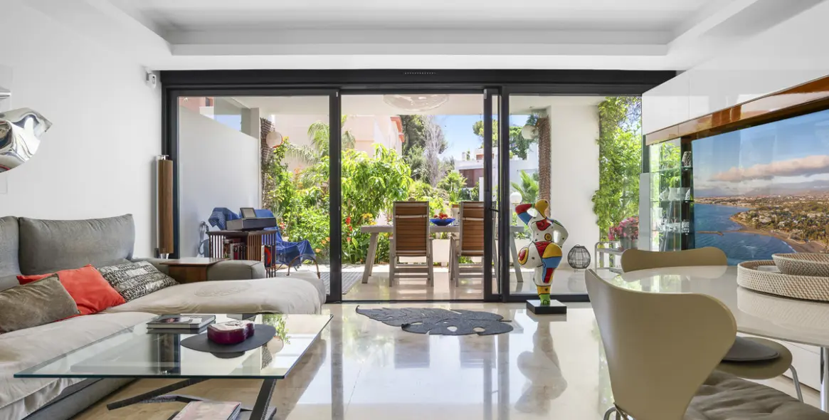 Alquiler a largo plazo de casa pareada en The Golden Mile 3