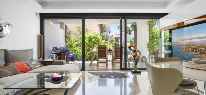 Alquiler a largo plazo de casa pareada en The Golden Mile 2