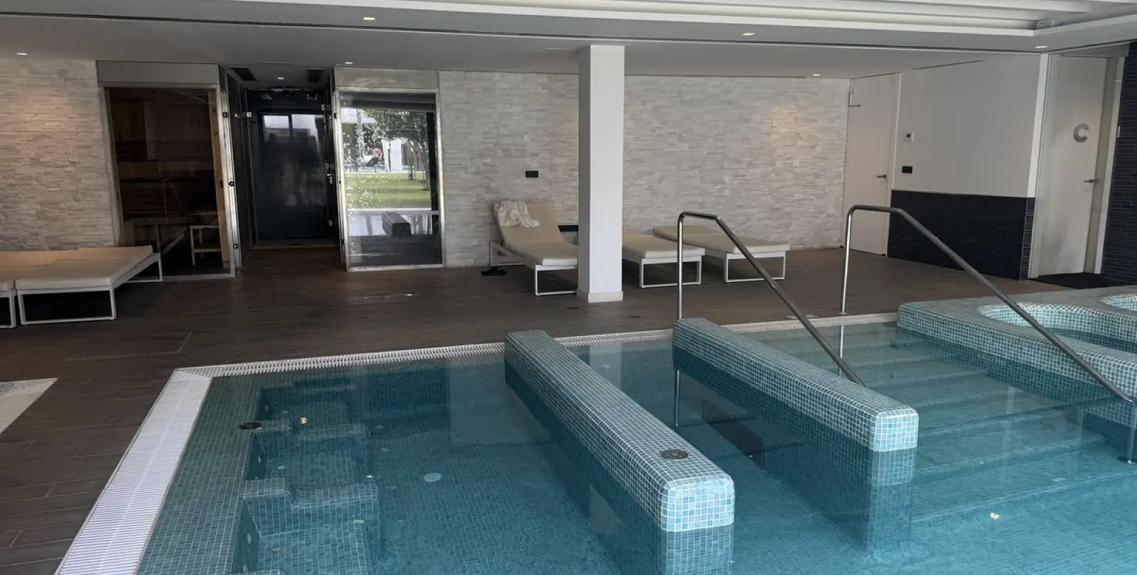 Alquiler a largo plazo de casa pareada en Estepona 38