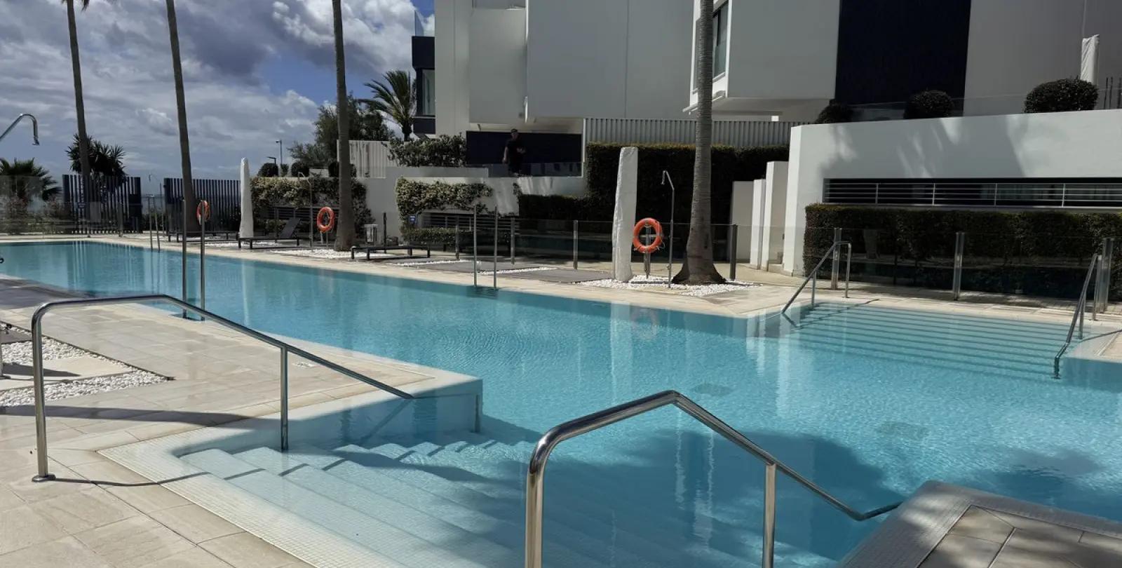 Alquiler a largo plazo de casa pareada en Estepona 40