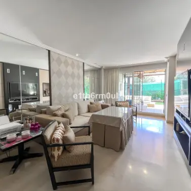 Venta de apartamento en planta baja en Marbella