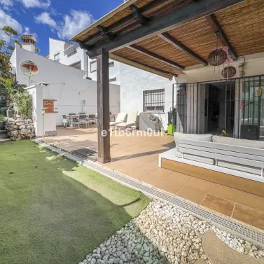 Venta de apartamento en planta baja en Marbella