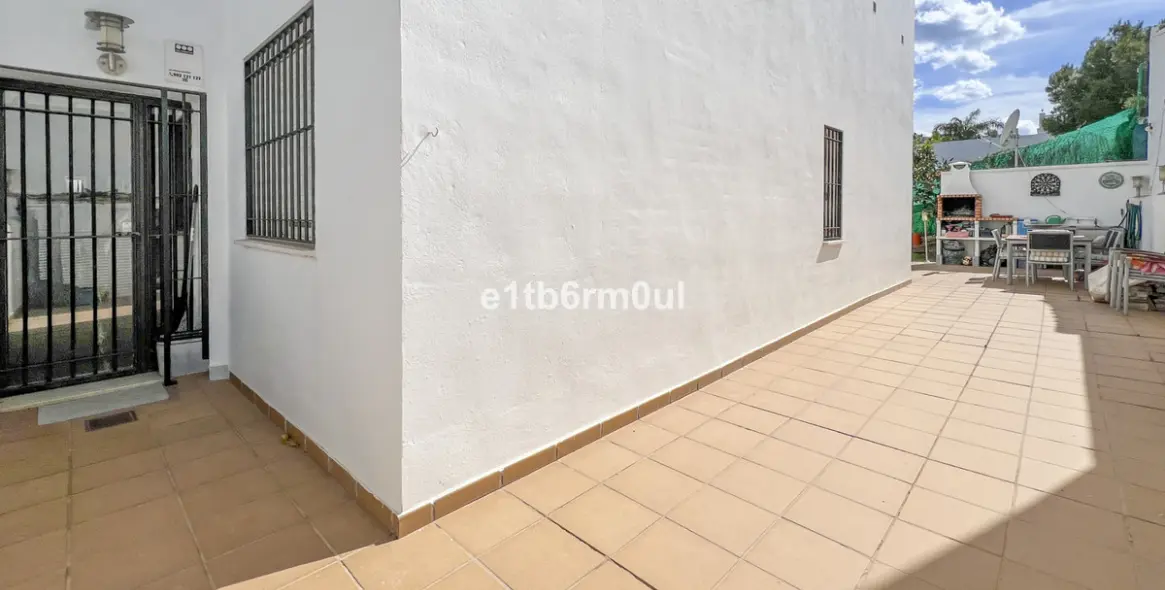 Venta de apartamento en planta baja en Marbella 16
