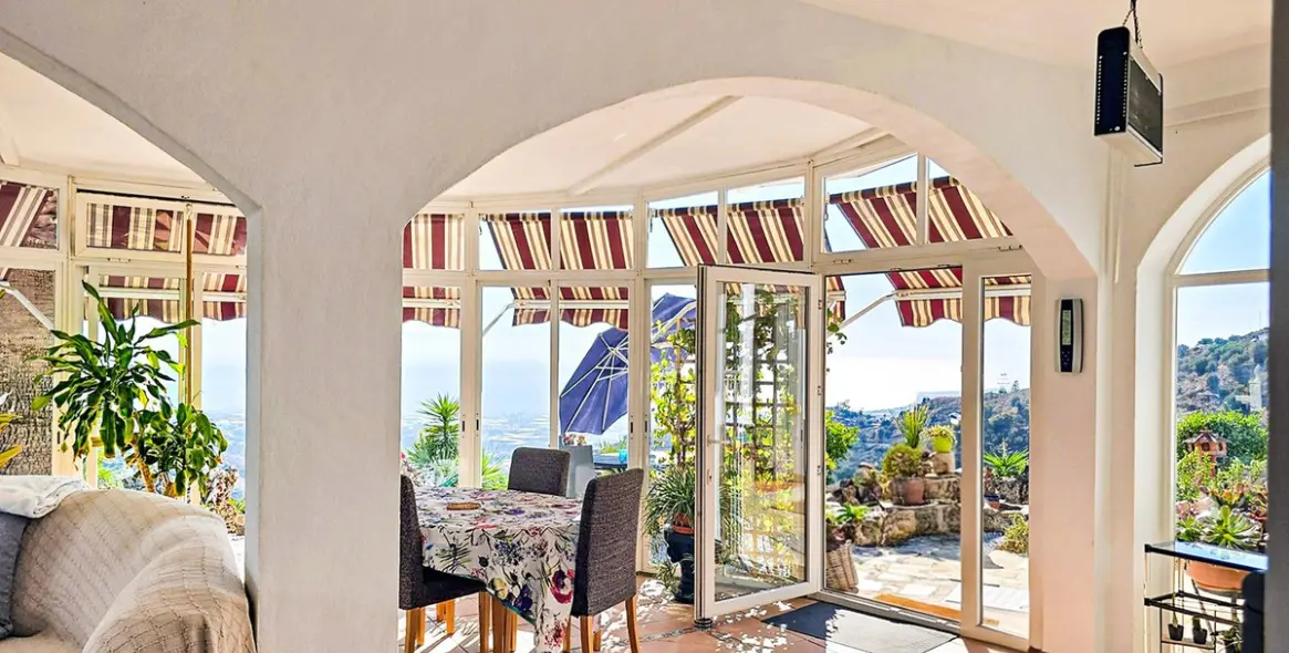 Venta de villa independiente en Arenas 10