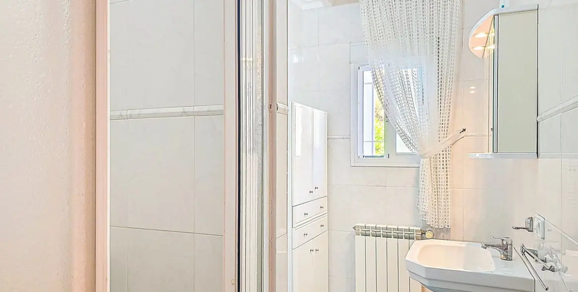 Venta de villa independiente en Arenas 24