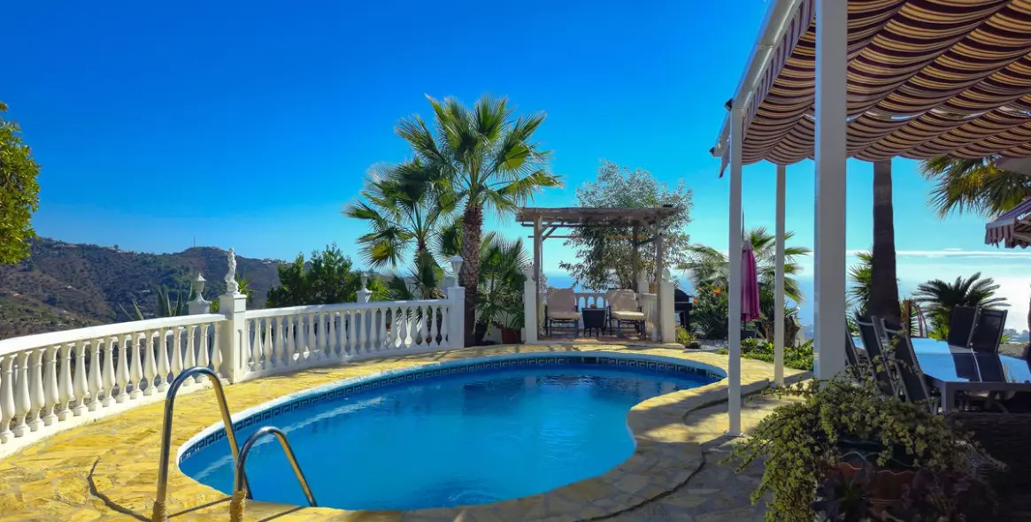 Venta de villa independiente en Arenas 37