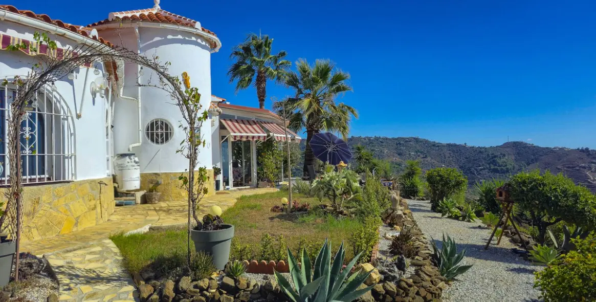 Venta de villa independiente en Arenas 55