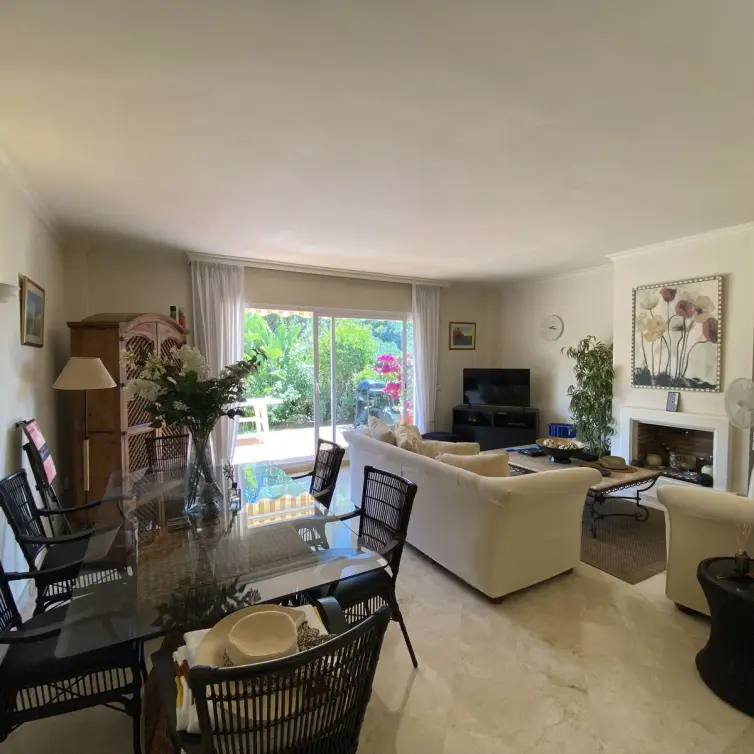 Sale of duplex in La Quinta