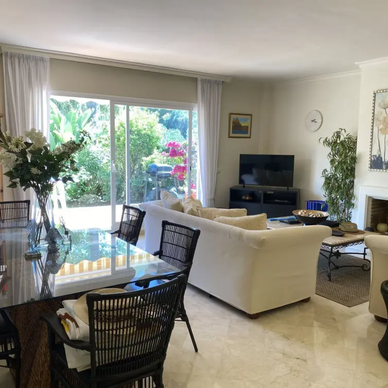 Sale of duplex in La Quinta